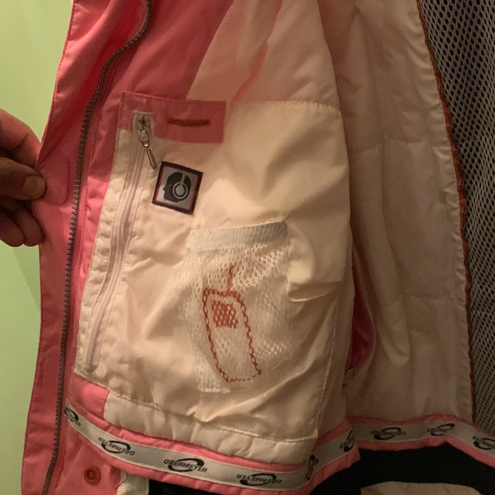 Brand New unused Obermeyer ski jacket Ladies 4 pink w/ white accents. No tags. - Picture 6 of 8